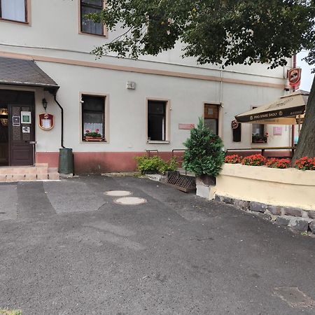 Penzion U Zeleneho Stromu Telnice Экстерьер фото