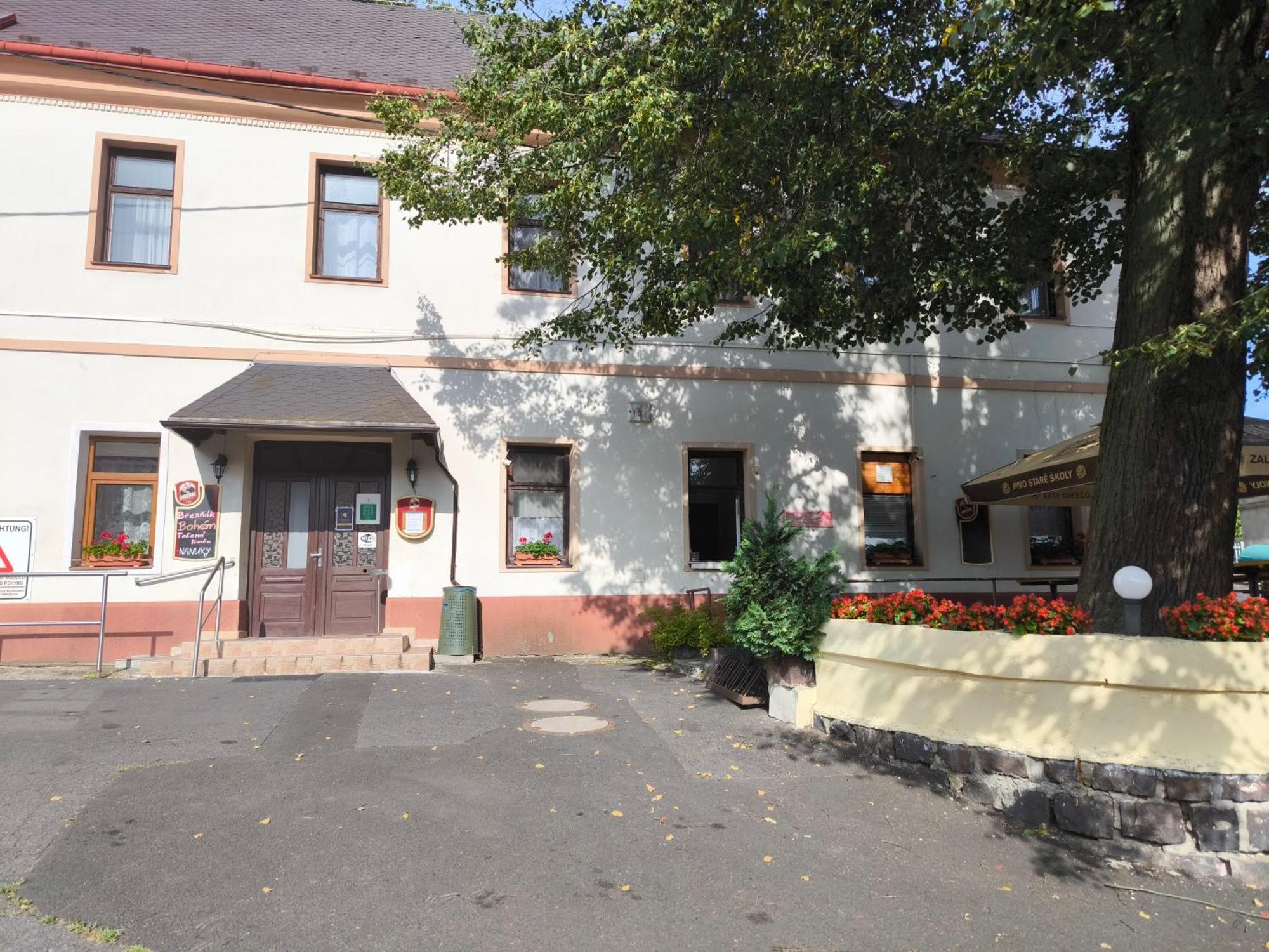 Penzion U Zeleneho Stromu Telnice Экстерьер фото