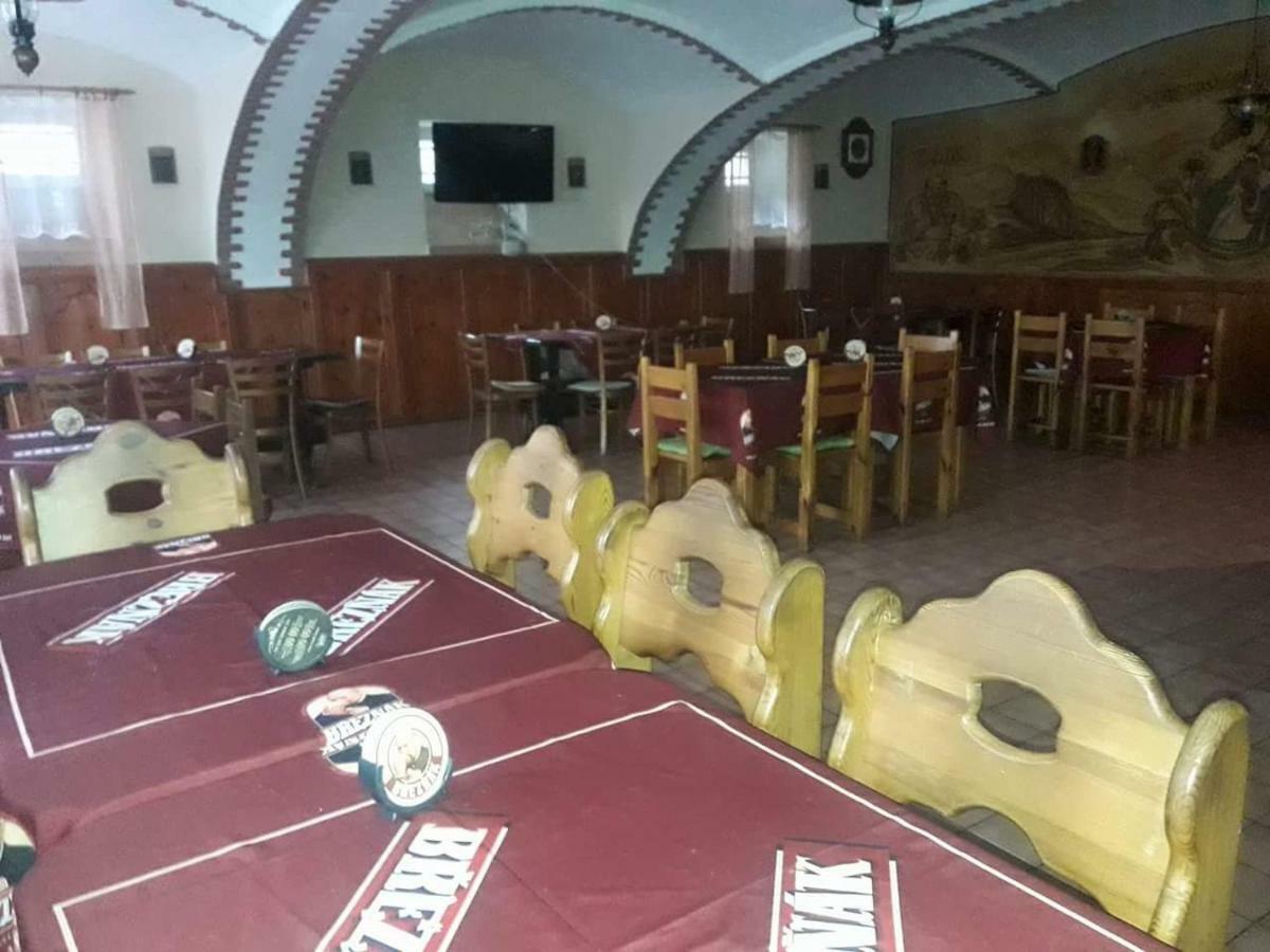 Penzion U Zeleneho Stromu Telnice Экстерьер фото